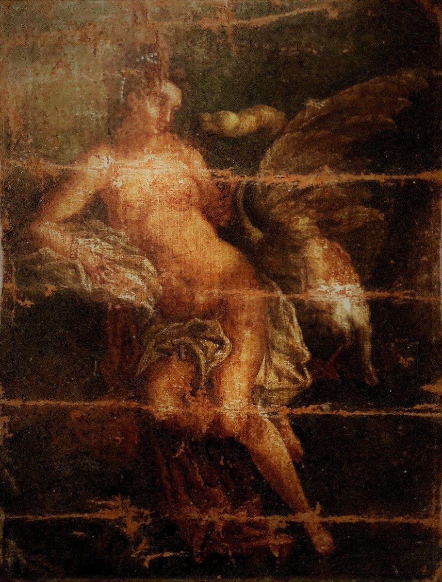 Femme nue assise, drapée, avec des éléments floraux en arrière-plan.