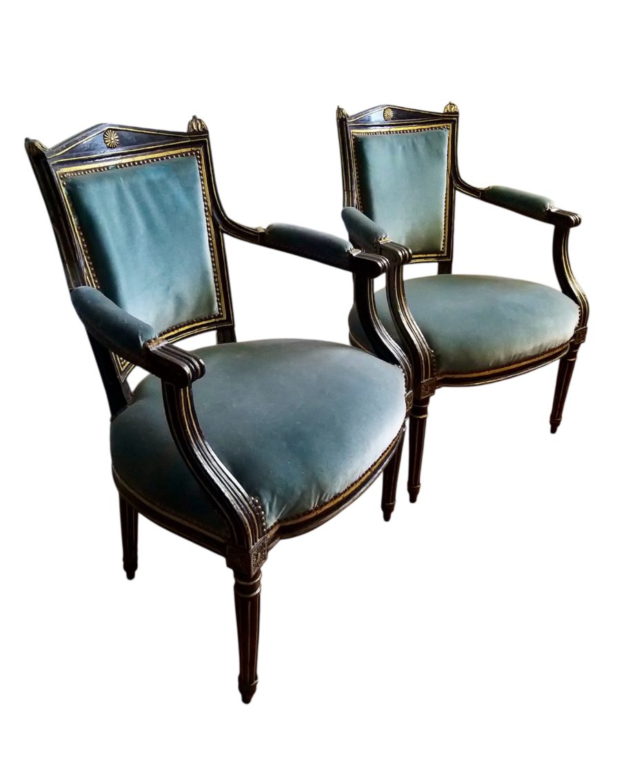 Paire de fauteuils de l'époque Louis XVI