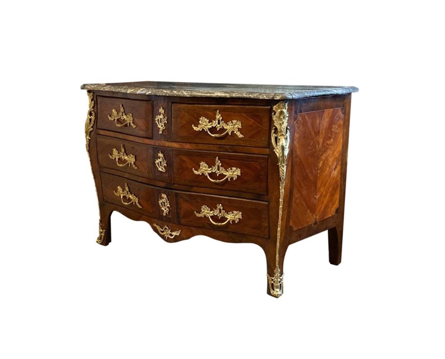 Commode Louis XV estampillée de J.g. Schlichtig