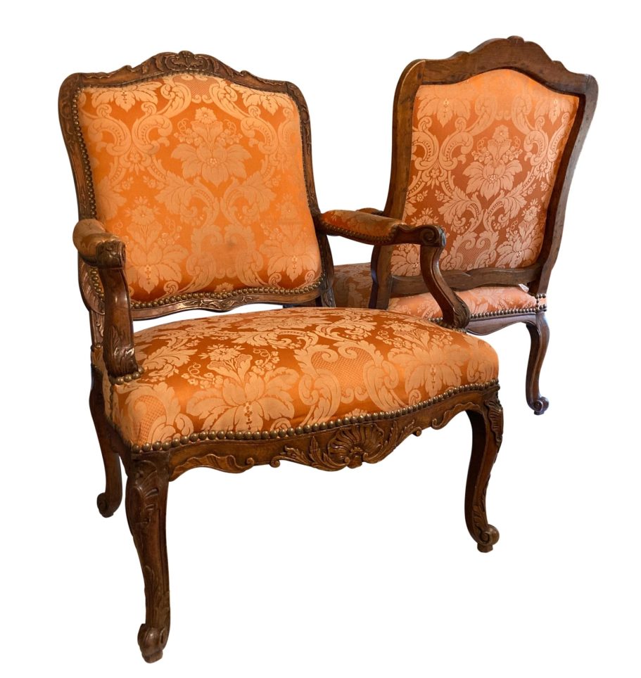 Paire de fauteuils à la reine de l'époque Louis XV