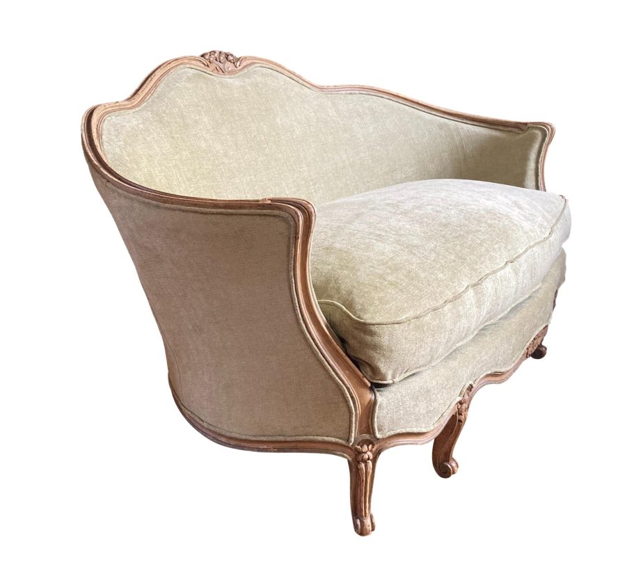 Petit canapé d'alcôve de style Louis XV